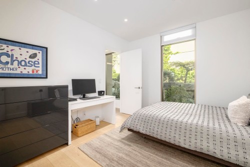 4987 Meadfeild Wynd, West Vancouver, BC 