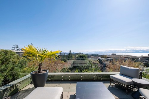 4987 Meadfeild Wynd, West Vancouver, BC 