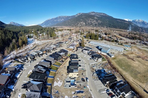 1002 Phare Crescent, Pemberton, BC 