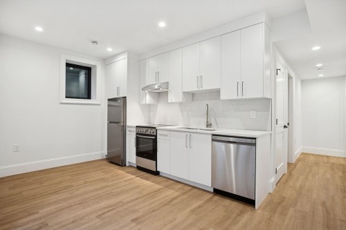 3970 Eton Street, Burnaby, BC 