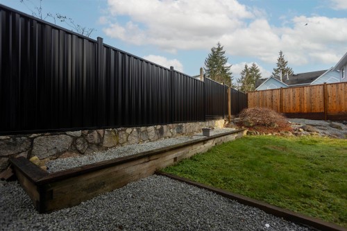 828 Nicolum Court, North Vancouver, BC 