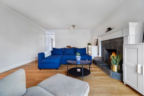 828 Nicolum Court, North Vancouver, BC 