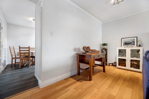 828 Nicolum Court, North Vancouver, BC 