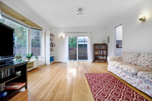 828 Nicolum Court, North Vancouver, BC 