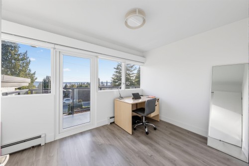 1555 Lawson Avenue, West Vancouver, BC 