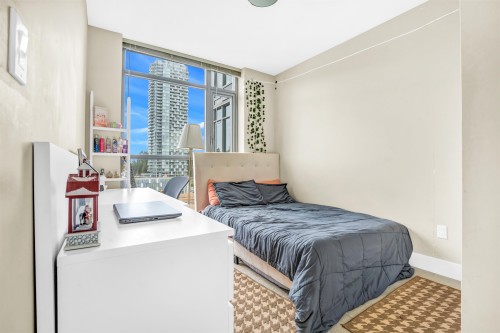 1003-3008 Glen Drive, Coquitlam, BC 