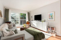 809-756 Great Northern Way  Vancouver, BC V5T 1E4