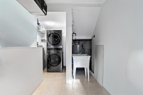 3-2301 St. Johns Street, Port Moody, BC 