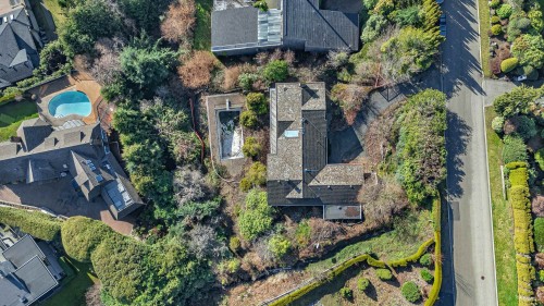 1318 Crestwell Road, West Vancouver, BC 