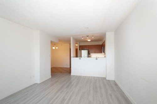 209-63 Keefer Place, Vancouver, BC 