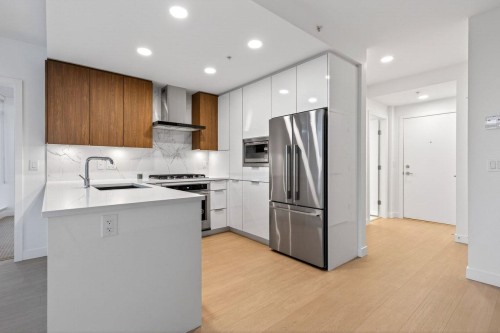 1506-7683 Park Crescent, Burnaby, BC 