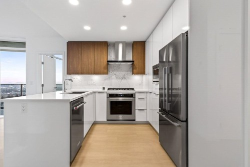 1506-7683 Park Crescent, Burnaby, BC 