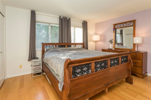 9890 Lyndhurst Street, Burnaby, BC 