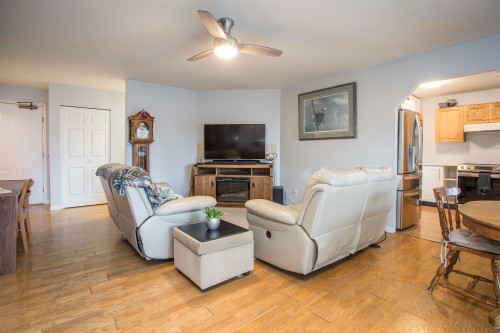 9890 Lyndhurst Street, Burnaby, BC 