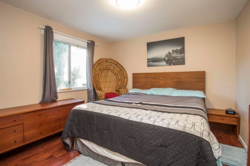 9890 Lyndhurst Street, Burnaby, BC 