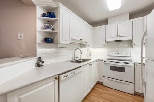 209-4770 52A Street, Ladner, BC 