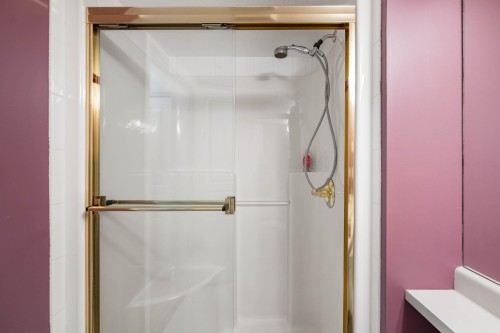 209-4770 52A Street, Ladner, BC 