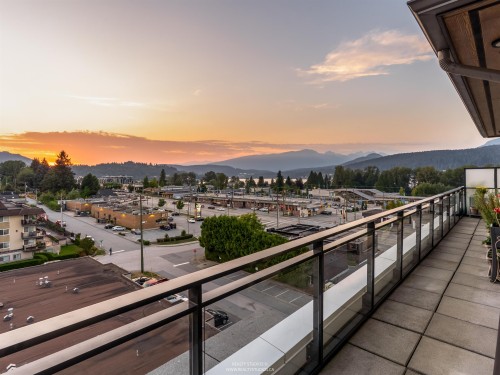 608-3018 St George Street  Port Moody, BC V3H 0L4