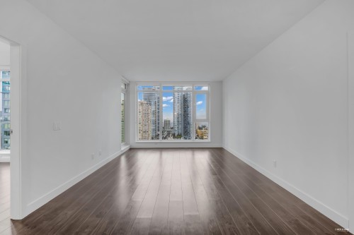 2106-6398 Silver Avenue, Burnaby, BC 