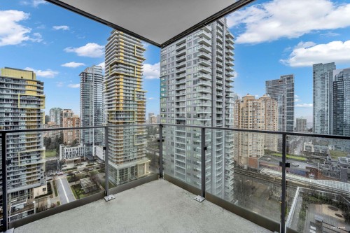 2106-6398 Silver Avenue, Burnaby, BC 