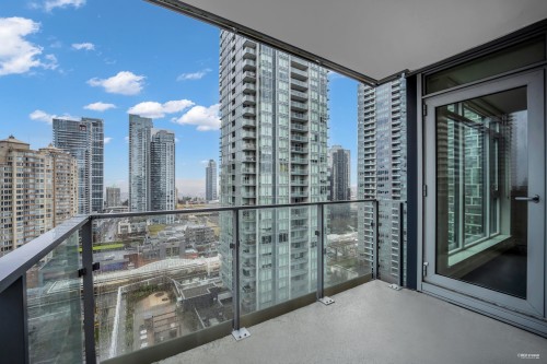 2106-6398 Silver Avenue, Burnaby, BC 