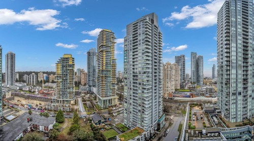 2106-6398 Silver Avenue, Burnaby, BC 