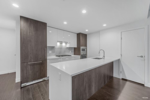 2106-6398 Silver Avenue, Burnaby, BC 