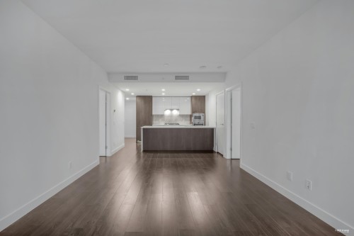 2106-6398 Silver Avenue, Burnaby, BC 