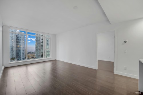 2106-6398 Silver Avenue, Burnaby, BC 