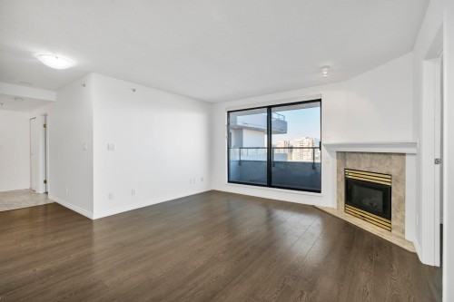 1106-6611 Cooney Road, Richmond, BC 