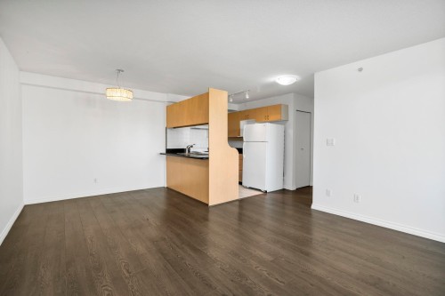 1106-6611 Cooney Road, Richmond, BC 