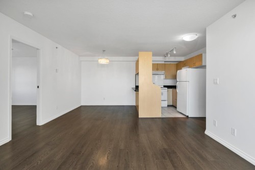 1106-6611 Cooney Road, Richmond, BC 