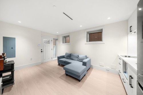 7851 Cartier Street, Vancouver, BC 