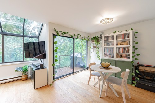 5-1786 Esquimalt Avenue, West Vancouver, BC 