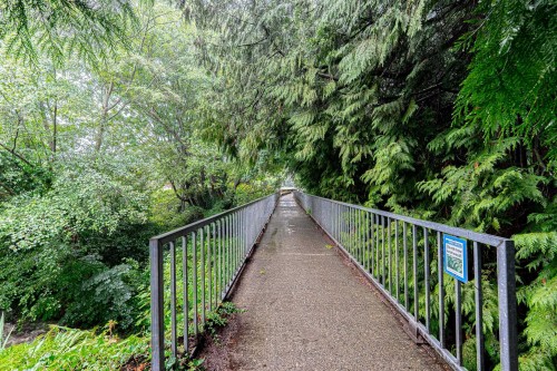 5-1786 Esquimalt Avenue, West Vancouver, BC 