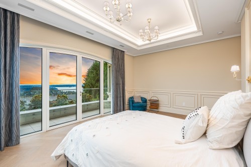 839 Eyremount Drive, West Vancouver, BC 