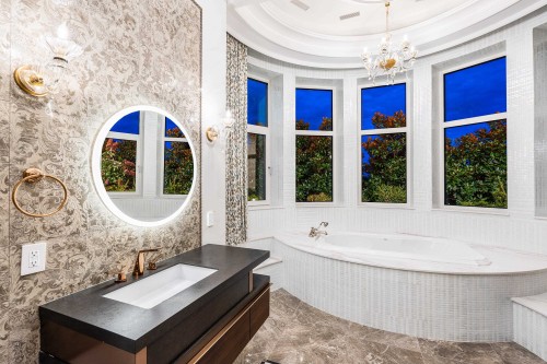 839 Eyremount Drive, West Vancouver, BC 