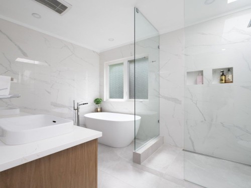 4283 Capilano Road, North Vancouver, BC 