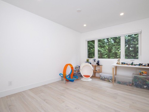 4283 Capilano Road, North Vancouver, BC 