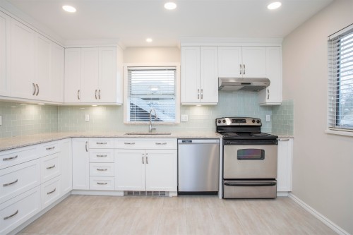 2945 12Th Avenue W, Vancouver, BC 