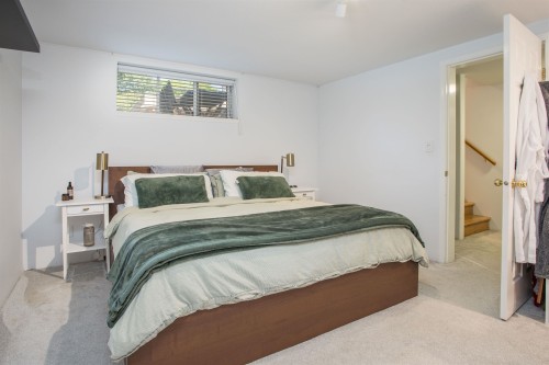 2945 12Th Avenue W, Vancouver, BC 