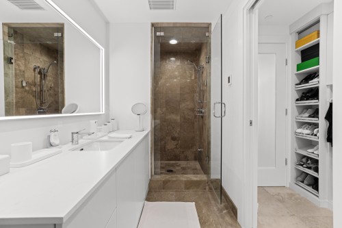 701-628 Kinghorne Mews, Vancouver, BC 