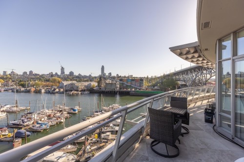 701-628 Kinghorne Mews, Vancouver, BC 