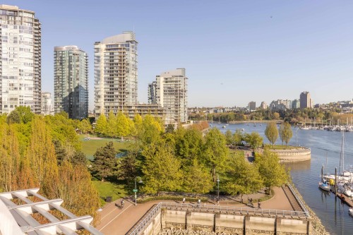 701-628 Kinghorne Mews, Vancouver, BC 