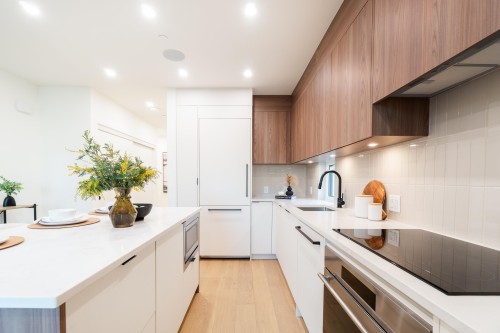 103-1550 3Rd Avenue E, Vancouver, BC 