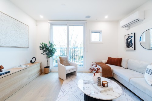 103-1550 3Rd Avenue E, Vancouver, BC 