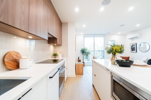 122-1552 3Rd Avenue E, Vancouver, BC 