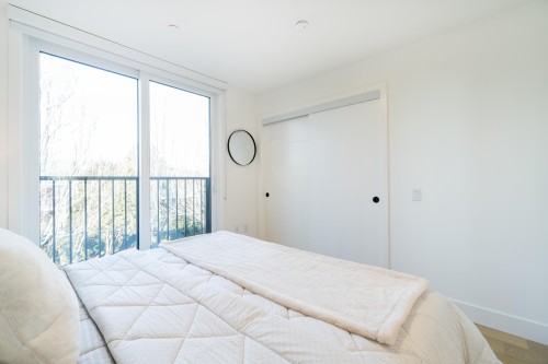 122-1552 3Rd Avenue E, Vancouver, BC 