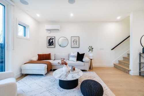 122-1552 3Rd Avenue E, Vancouver, BC 