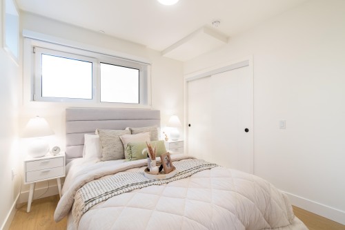 104-1550 3Rd Avenue E, Vancouver, BC 